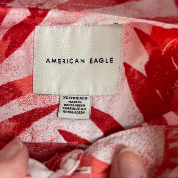 American Eagle Shirt Men XS Red Button Down/Up Hawaiian Beach Aloha Palms - Picture 2 of 7